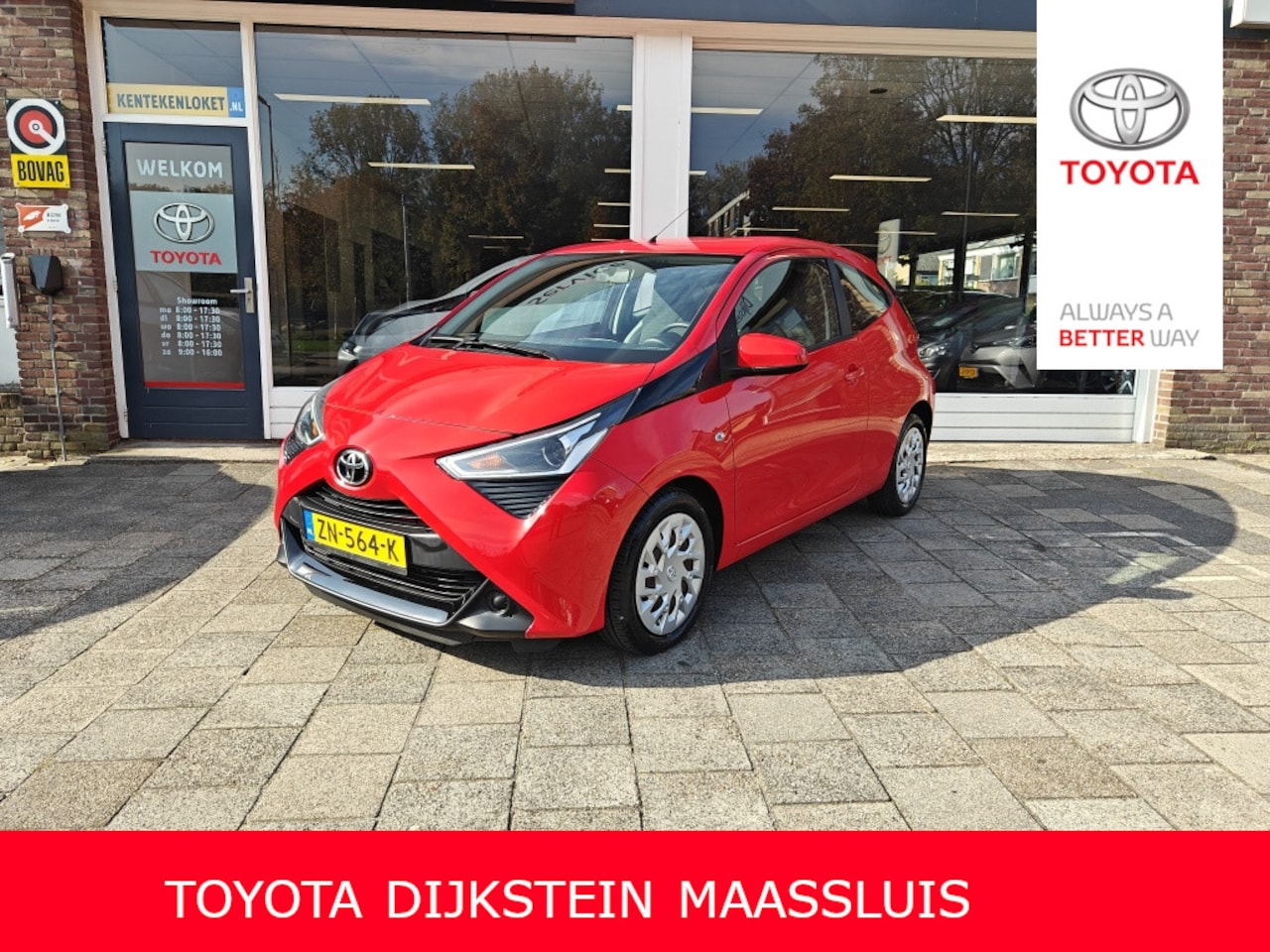 Toyota Aygo - 1.0 VVT-i x-play AUTOMAAT - AutoWereld.nl