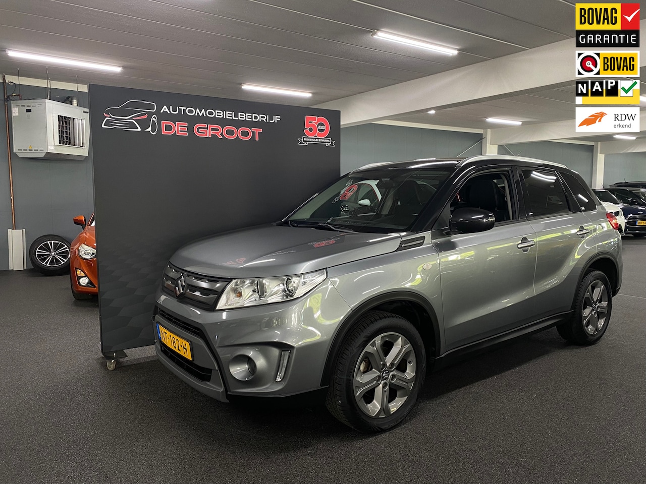 Suzuki Vitara - 1.6 Exclusive/ NAP/ Achteruitrijcamera/ Apple carplay - AutoWereld.nl