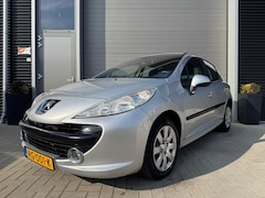Peugeot 207 - 1.4-16V XR/130.000/Vol jaar APK/Airco/Carplay