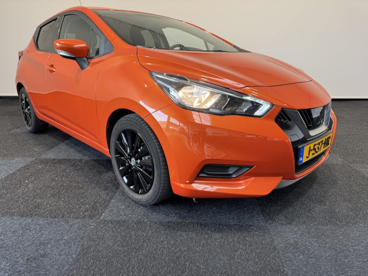 Nissan Micra - 1.0 IG-T Special edition Black 30000 km - AutoWereld.nl