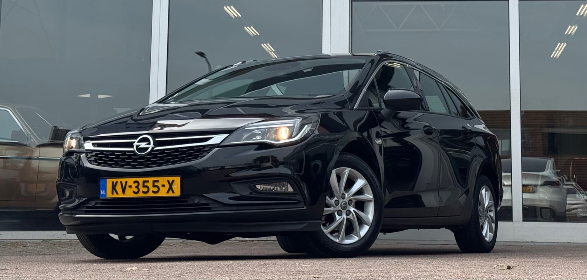 Opel Astra Sports Tourer - 1.4 Innovation 150pk Apple Carplay/Android Trekhaak Garantie - AutoWereld.nl