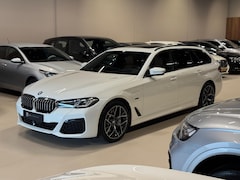 BMW 5-serie Touring - 530e 292PK M Pakket, Laser Led, Pano, Leder, Camera, ACC, Ambiënte Light, Hud, PDC, Dealer