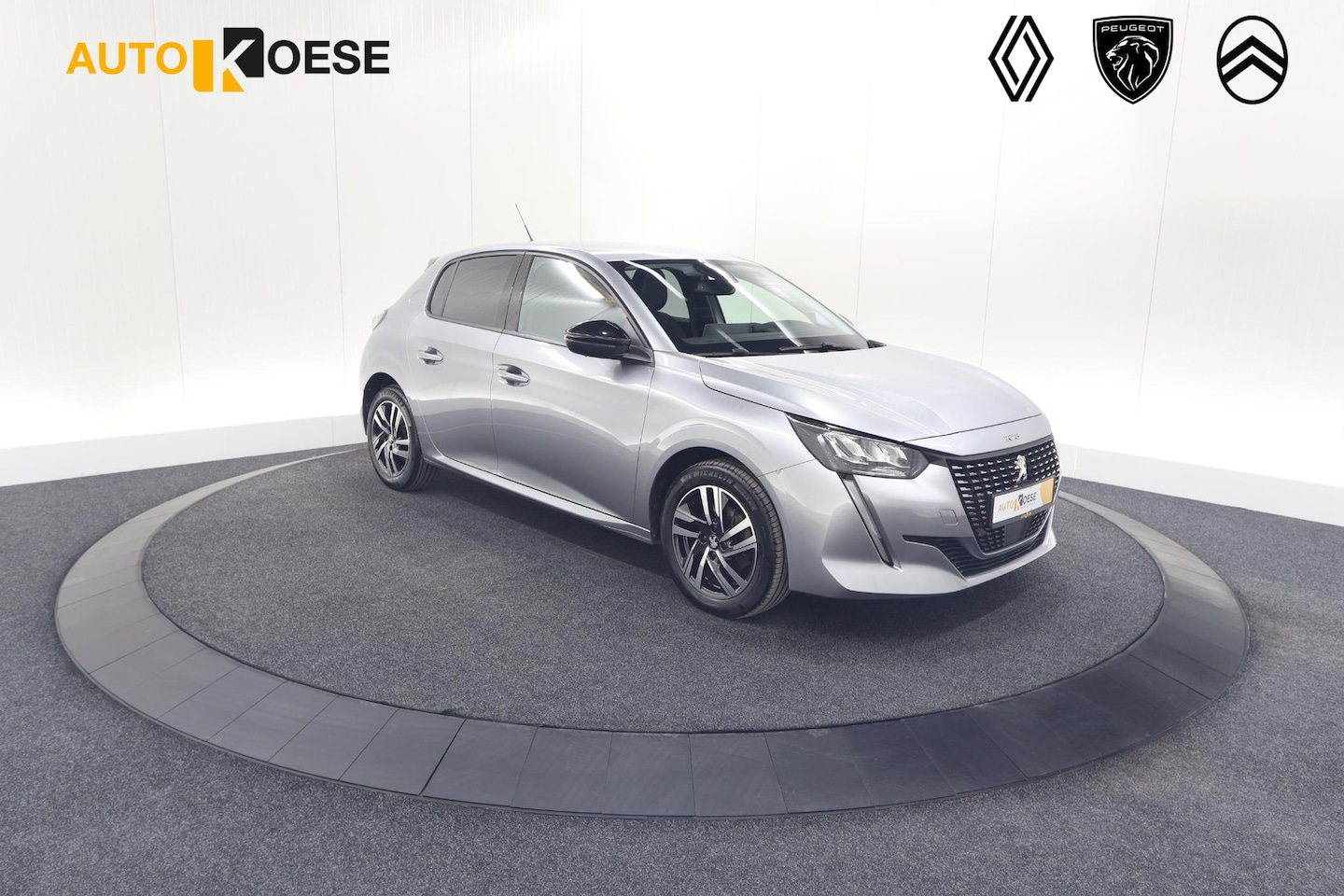 Peugeot 208 - PureTech 100 Allure Pack | Camera | Adaptieve Cruise Control | Apple Carplay | Stoelverwar - AutoWereld.nl