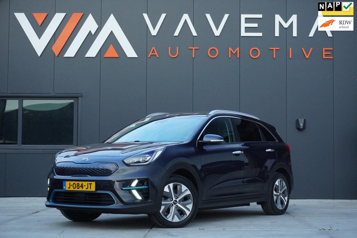 Kia e-Niro - ExecutiveLine 64 kWh 3 Fase 2020 Stoelverwarming|Koeling Airco Clima Trekhaak Carplay Lede - AutoWereld.nl