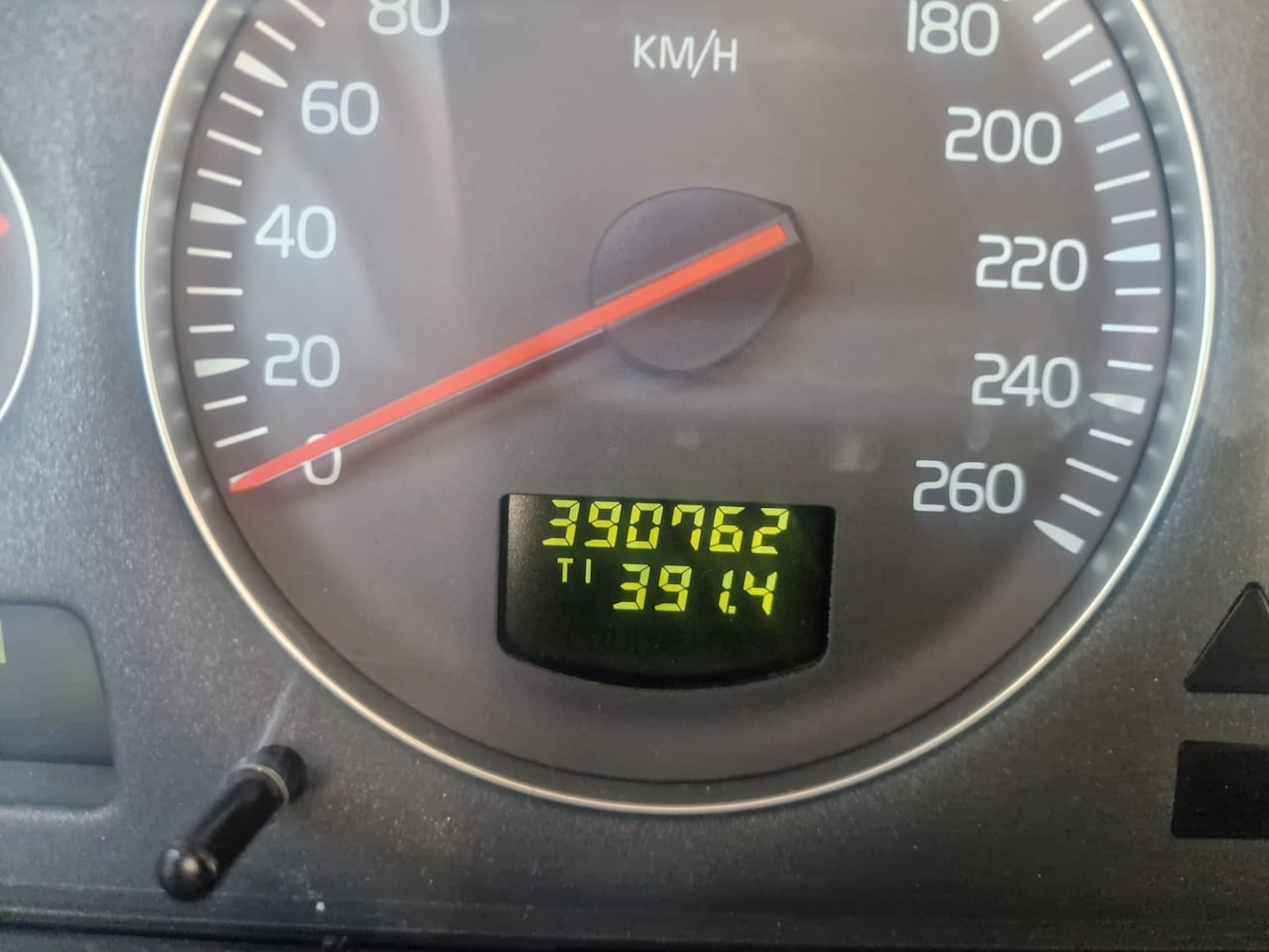 Volvo V70 - 2.4 D5 2.4 D5 - AutoWereld.nl