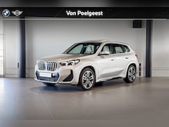 BMW X1 - xDrive25e | M Sport | Glazen Panoramadak | Harman Kardon | Stoelverwarming |