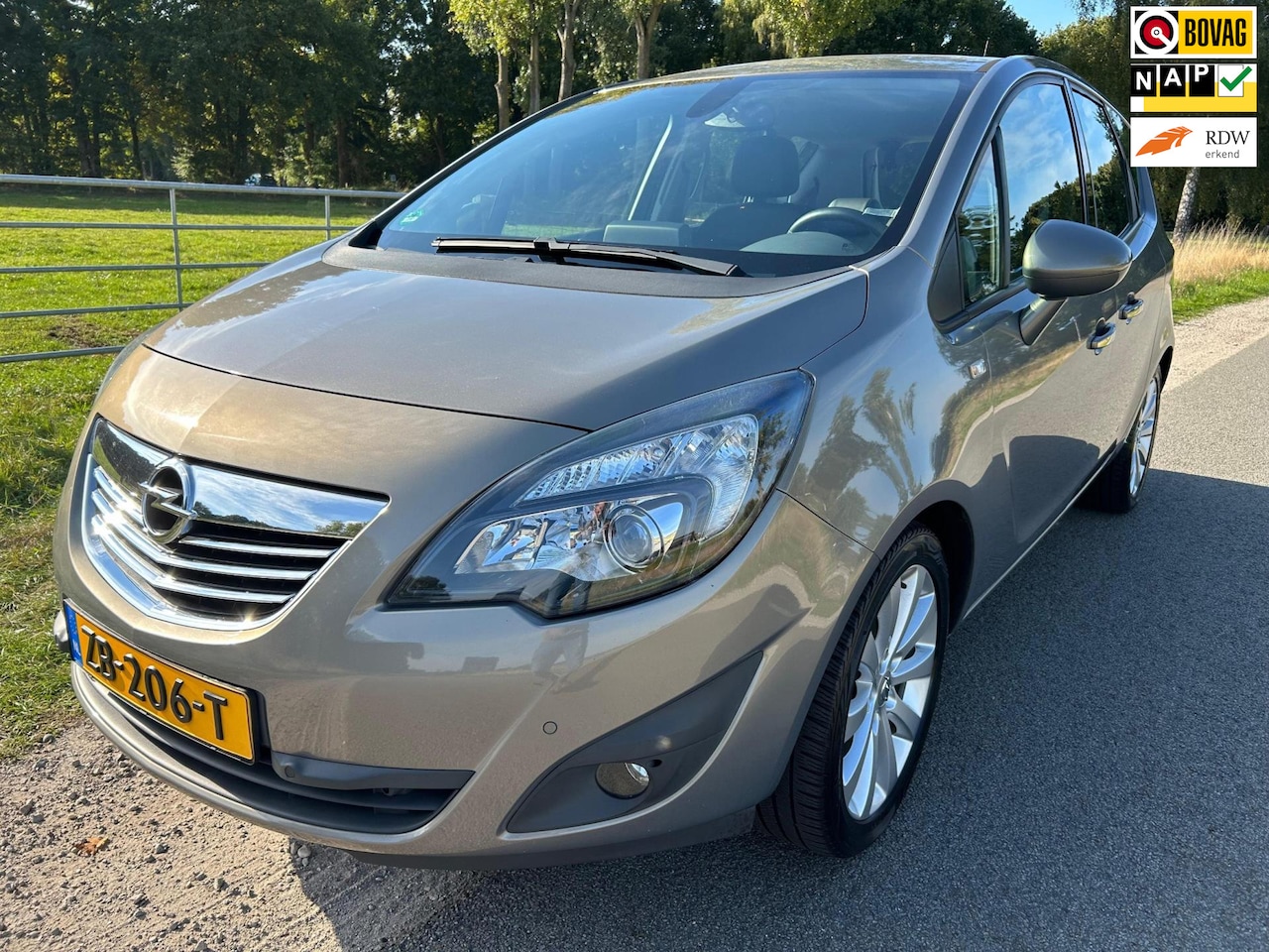 Opel Meriva - 1.4 Turbo Cosmo prachtstaat en zeer luxe - AutoWereld.nl