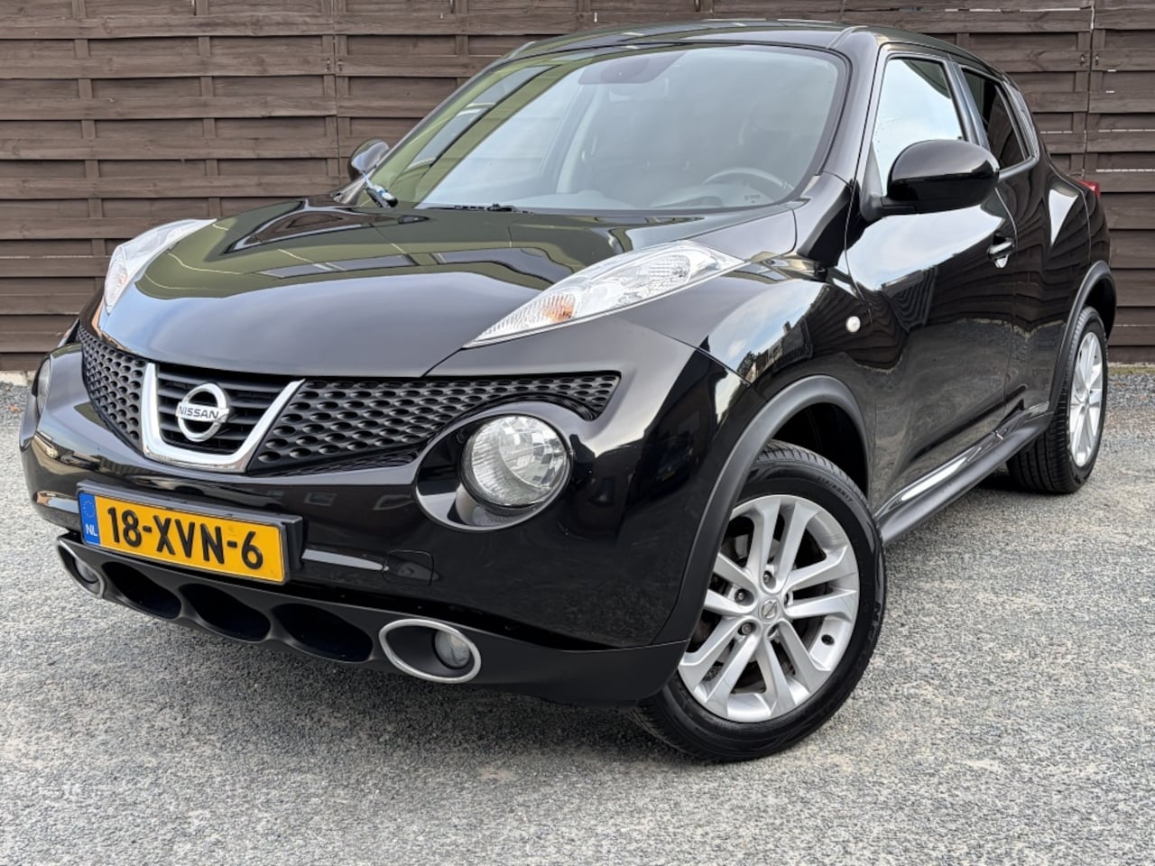Nissan Juke - 1.6 Tekna / Camera / Navi / Clima / Stoelverw. / NAP - AutoWereld.nl