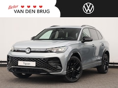 Volkswagen Tiguan - 1.5 eHybrid R-Line Edition 204pk | Navi | Trekhaak | Black Style | 20"York | LED Matrix IQ
