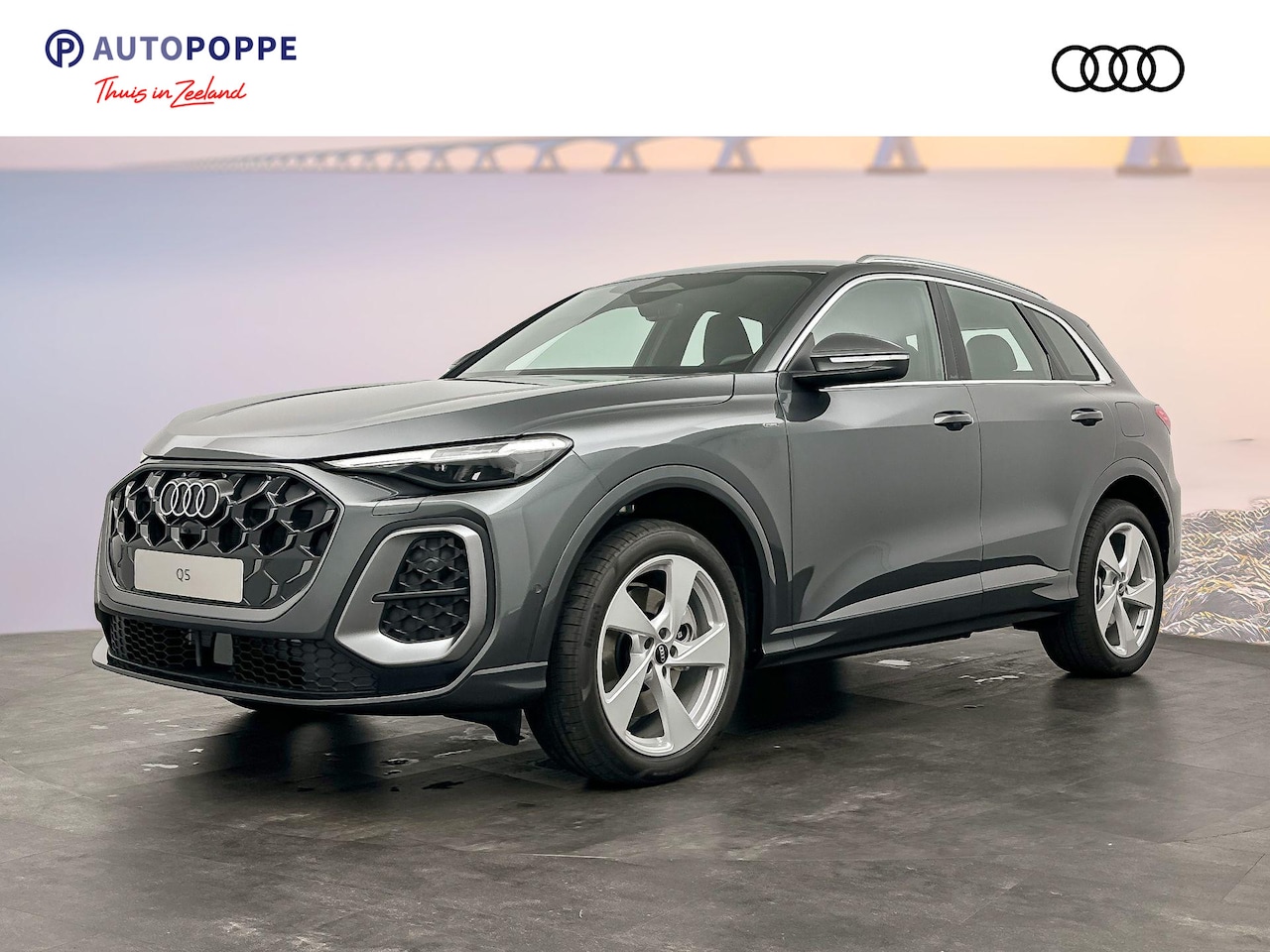 Audi Q5 - S edition e-hybrid 220 kW / 299 PK SUV 7 versn. S- - AutoWereld.nl