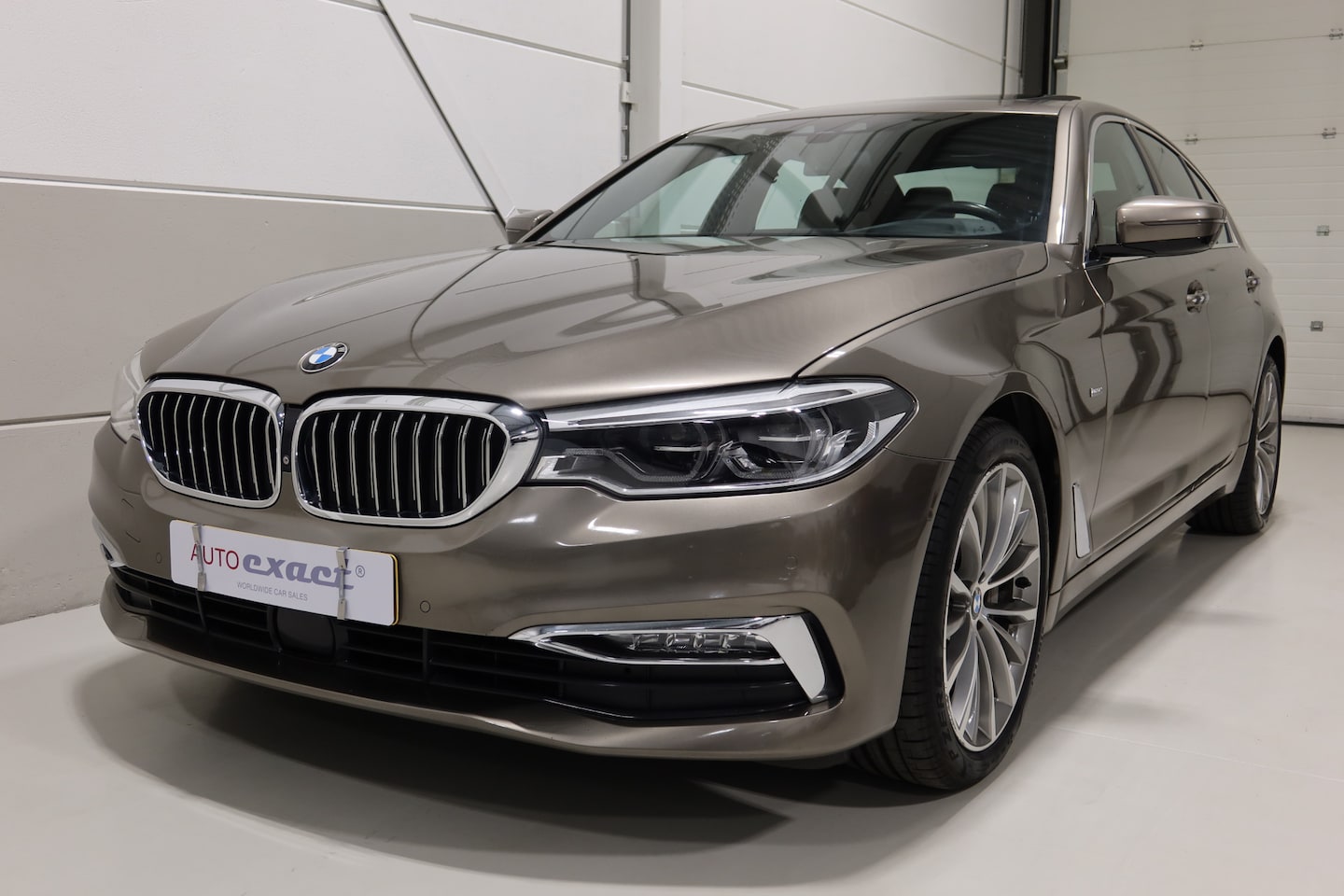 BMW 5-serie - 530i High Executive I eerste eigenaar I full options - AutoWereld.nl