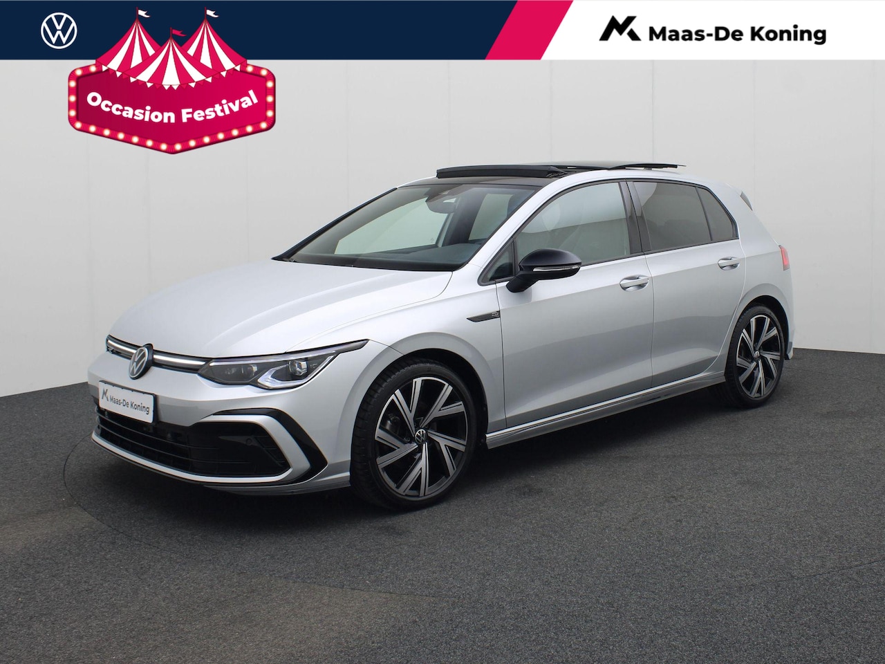 Volkswagen Golf - 1.5eTSI/150PK R-Line Blackstyle DSG · Panoramadak · Camera + Parkeersensoren · Apple Car P - AutoWereld.nl
