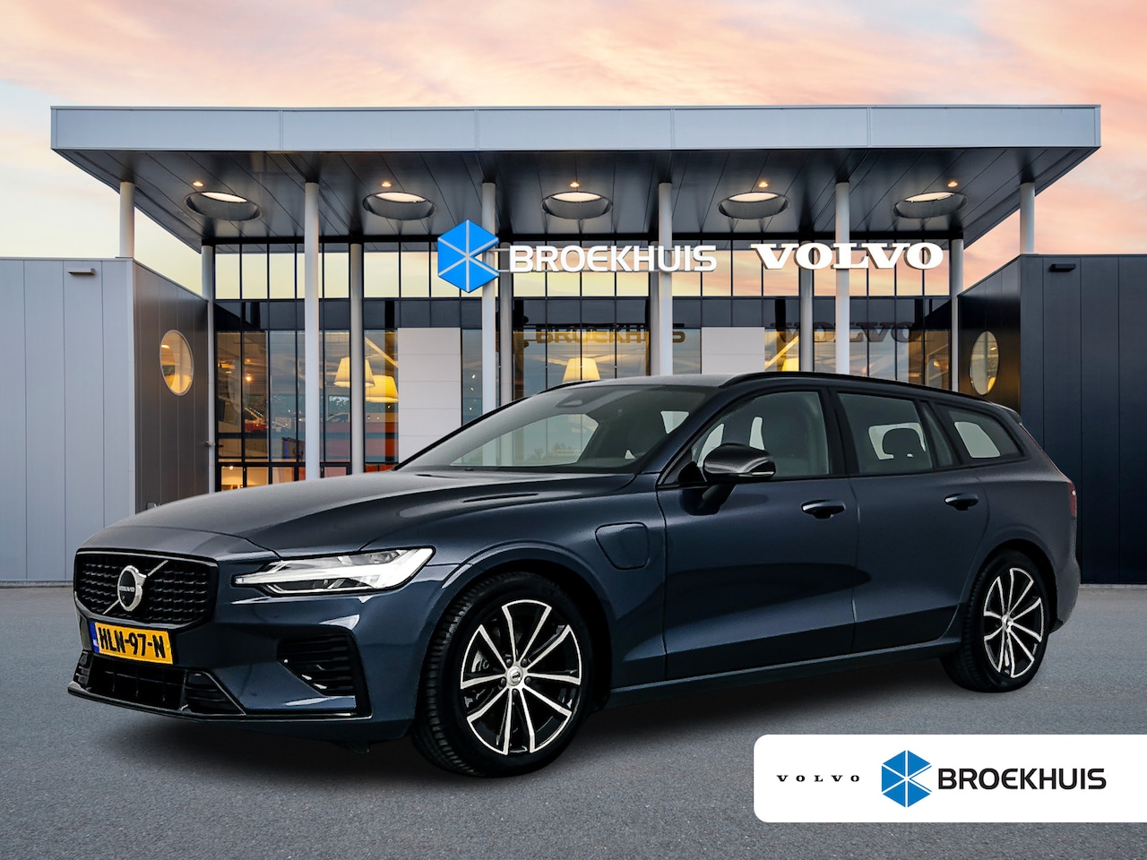 Volvo V60 - T6 Recharge Plus Dark | 18" | Sporstoelen | 360 Camera | Harman Kardon | Trekhaak | Elektr - AutoWereld.nl