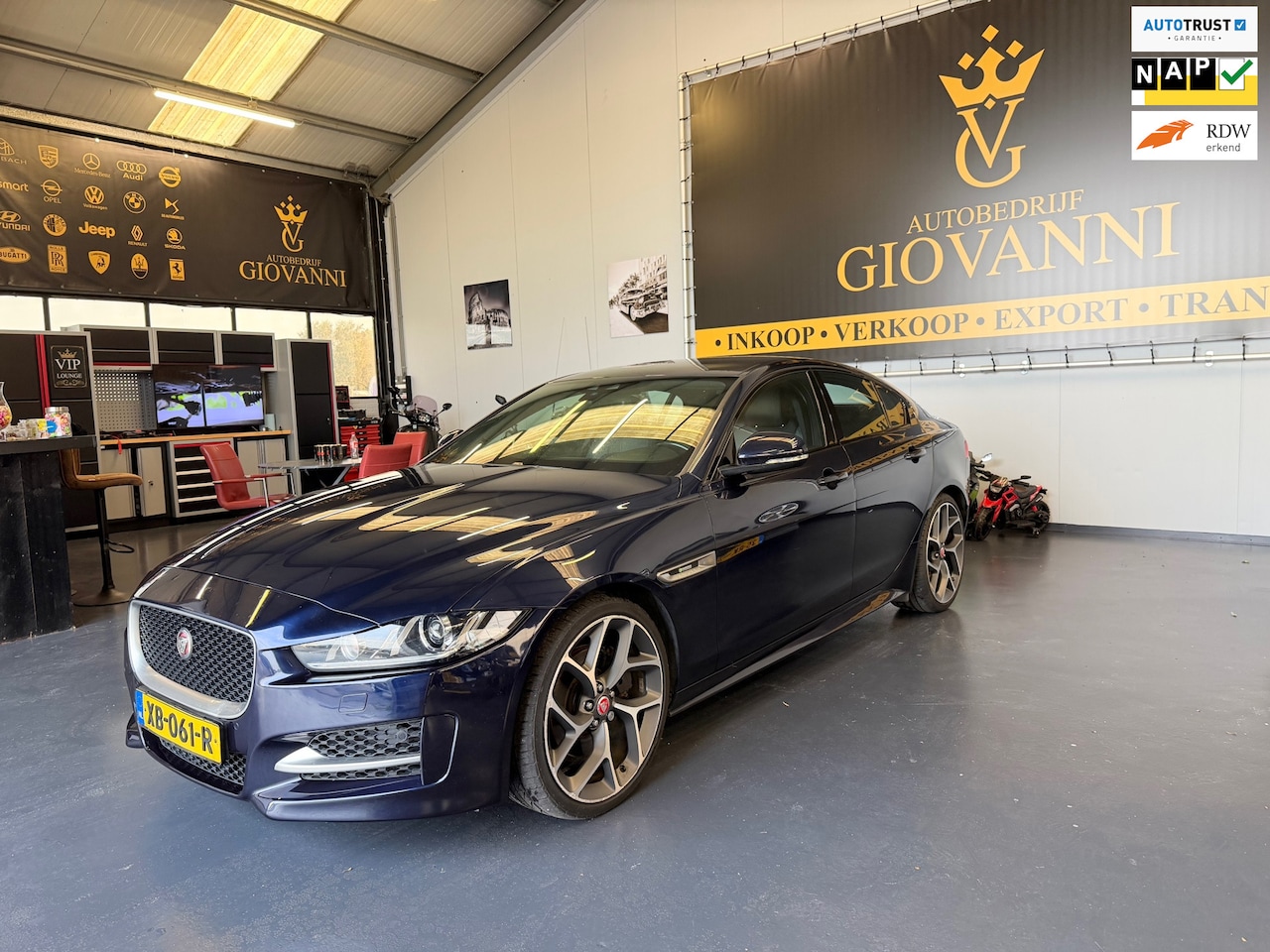 Jaguar XE - 2.0t R sport Prestige inruilen mogelijk - AutoWereld.nl