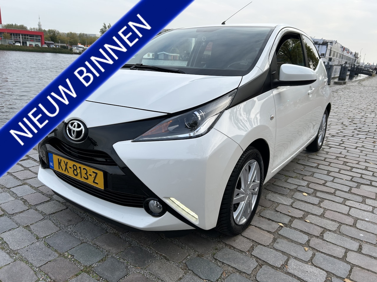 Toyota Aygo - 1.0 VVT-i x-sport 5 deurs airco keurige auto - AutoWereld.nl