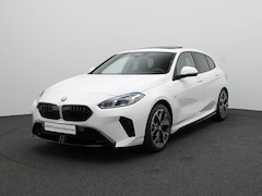 BMW 1-serie - 120 M Sportpakket | Innovation Pack | Trekhaak | Verwarmd Stuurwiel | Comfort Access | Pan