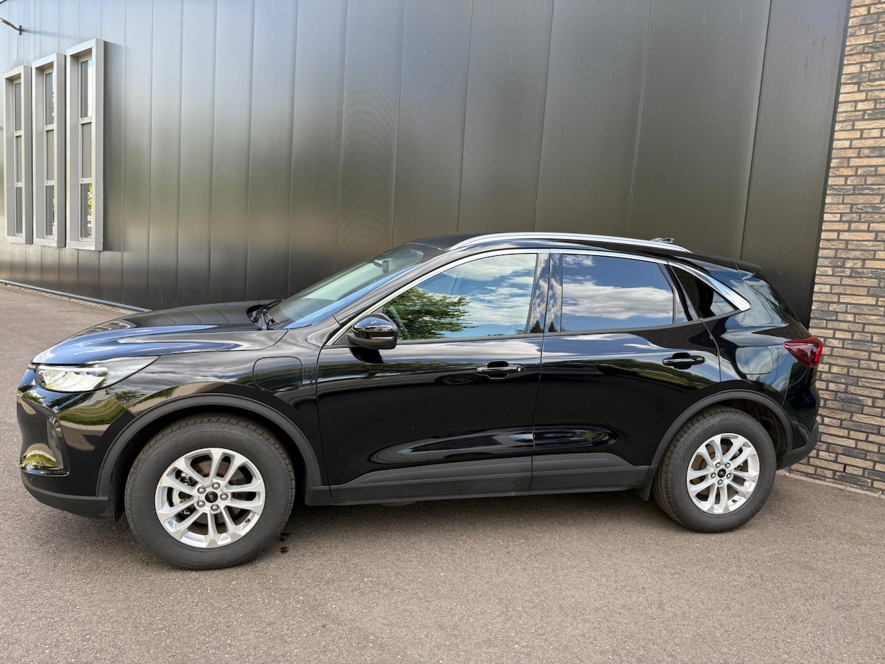 Ford Kuga - 2.5 PHEV Titanium 243pk NEW TREKHAAK 2100KG | WINTERPACK | PARK.CAMERA | - AutoWereld.nl