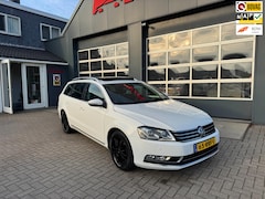 Volkswagen Passat Variant - 1.6 TDI Highline Pano/DAB/Lane/Side/standverw/trekhaak/Xenon Led/ vol vol vol