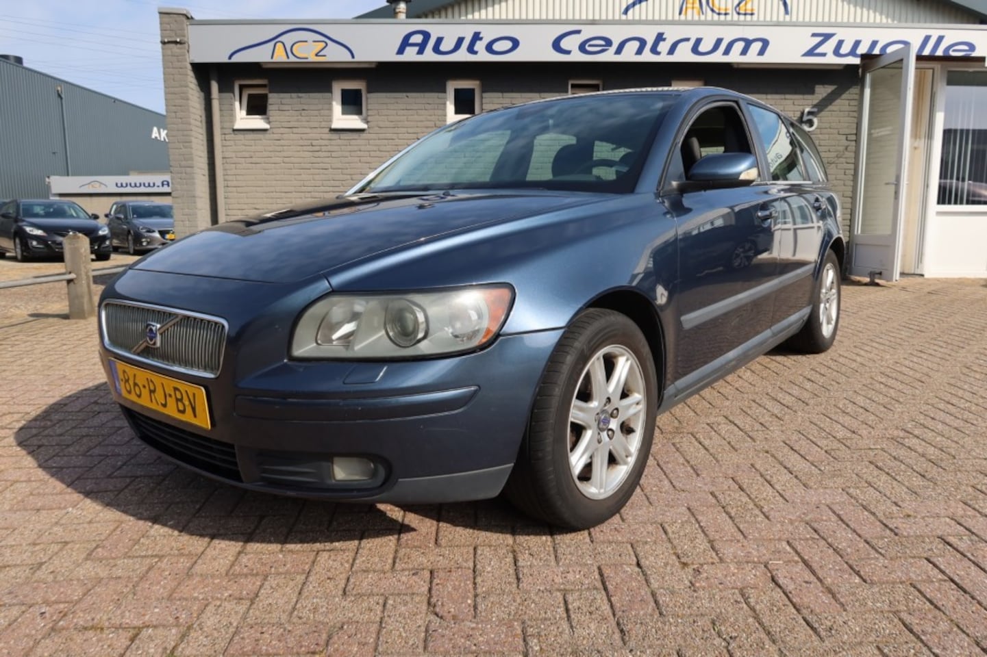 Volvo V50 - 1.8 Elite 1.8 ELITE, ( HONDEN  LUCHT, MOET NIEUW BEKLEED WORDEN) - AutoWereld.nl