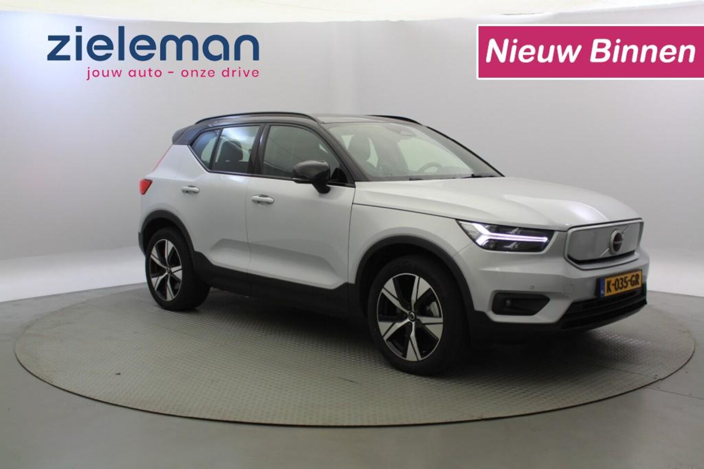 Volvo XC40 - Recharge P8 AWD R-Design - Carplay, Camera, half Leer, Stoelverw. SOH 92% - AutoWereld.nl