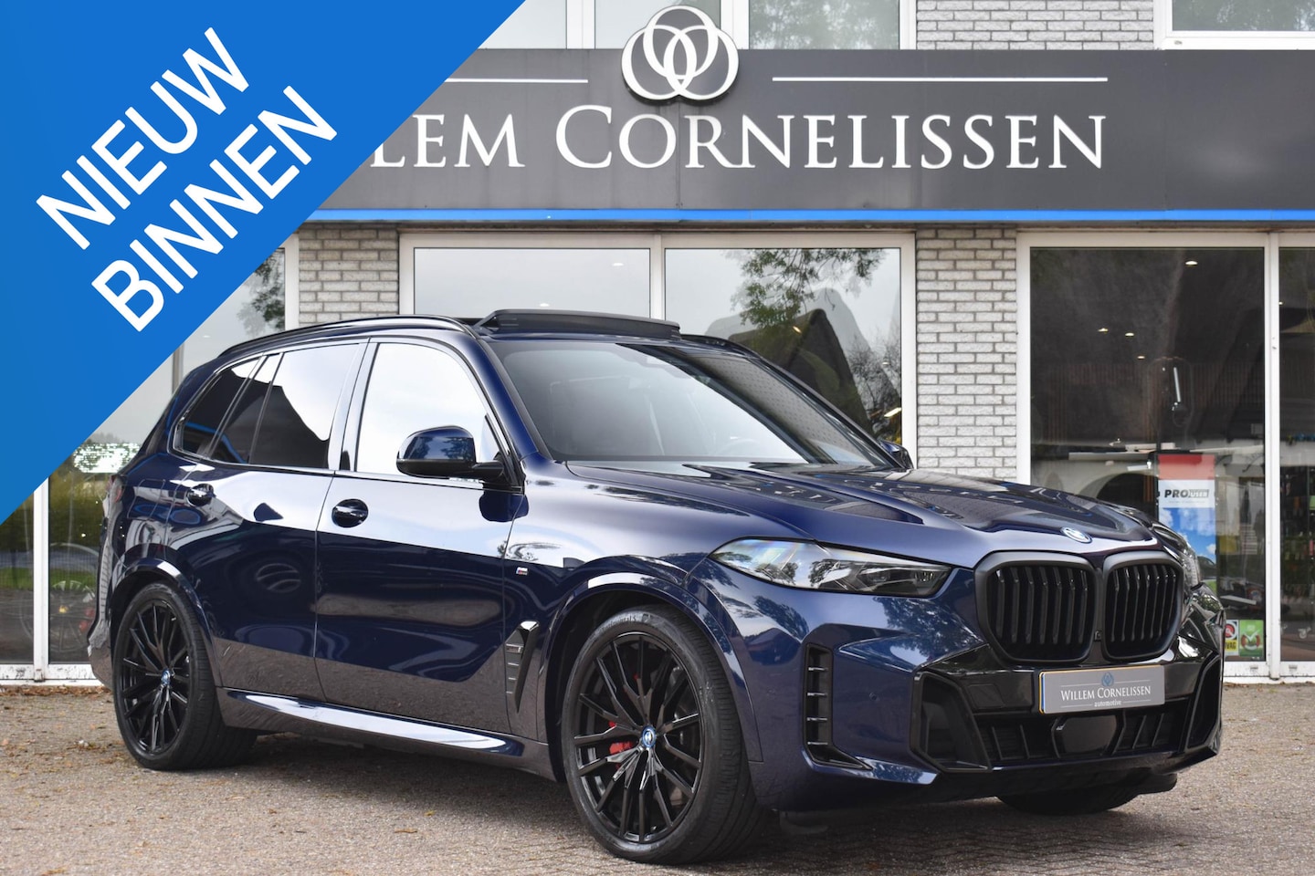 BMW X5 - xDrive50e Skylounge M-Stoelen ACC Trekha Leder B&W - AutoWereld.nl