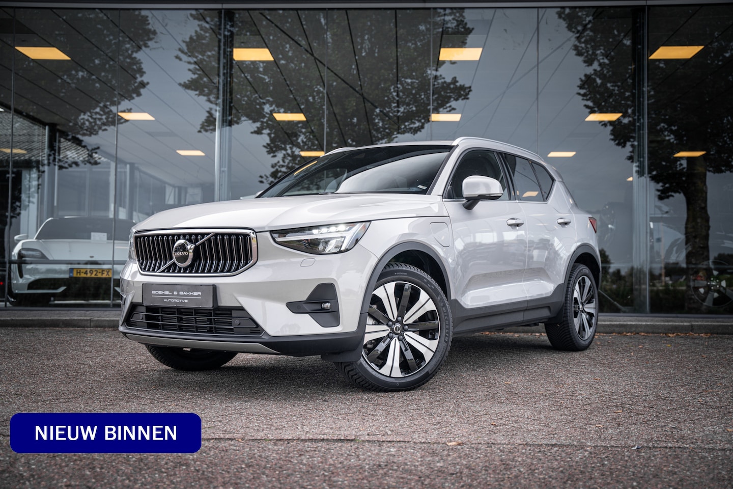 Volvo XC40 - 1.5 T4 Plug-in hybrid Core Bright ** Leder/Alcantara ** Camera ** 19inch - AutoWereld.nl