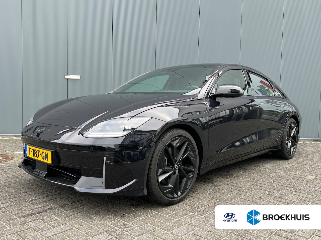 Hyundai IONIQ 6 - First Edition AWD 77kWh 325pk | Premium Audio | Trekhaak | Adaptive cruise controle | Dode - AutoWereld.nl