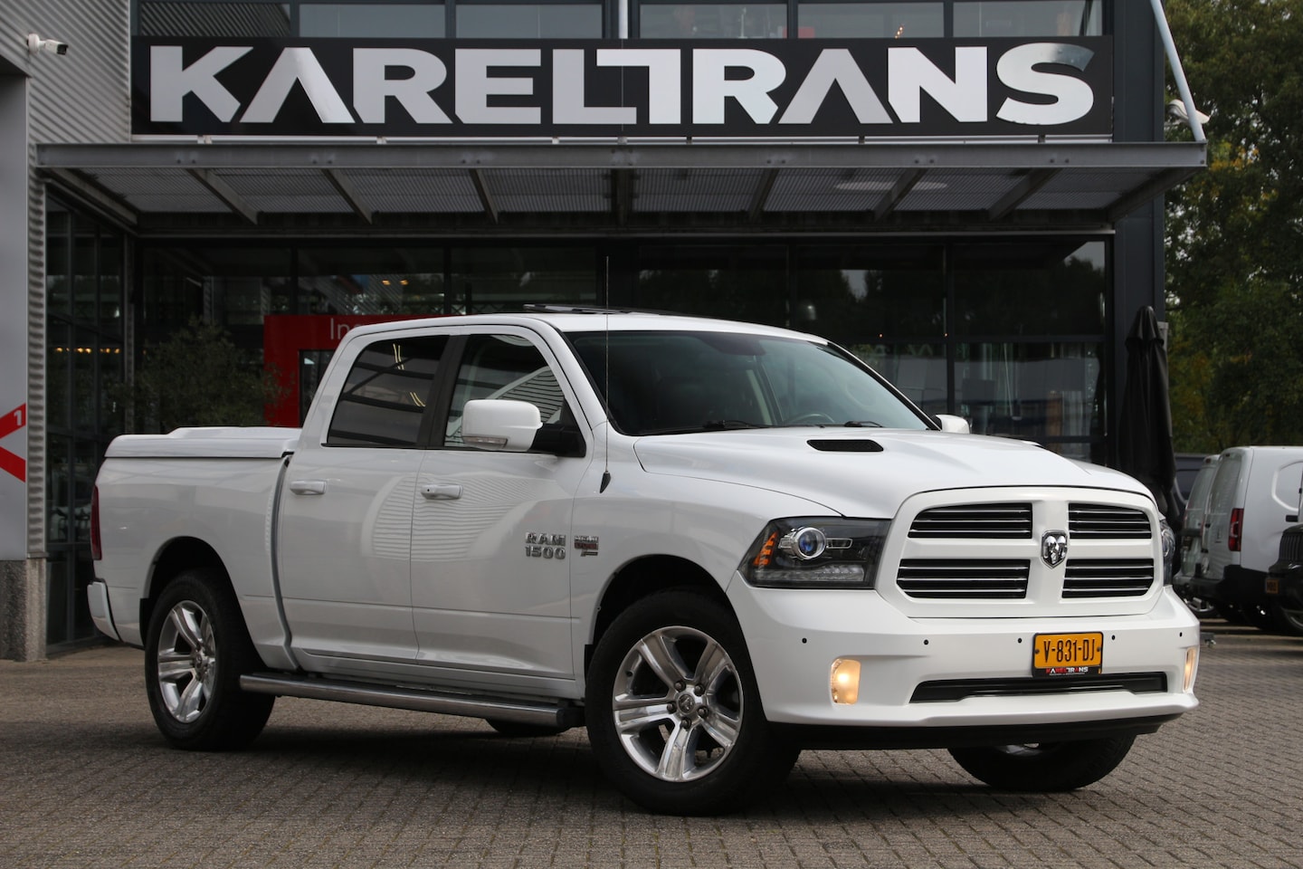 Dodge Ram 1500 - 5.7 HEMI V8 | Sport | Bijtellingsvriendelijk | Luchtvering | In uitzonderlijke staat! - AutoWereld.nl