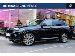 BMW X3 - xDrive30e M Sport Automaat / Panoramadak / Trekhaak / Sportstoelen / Achteruitrijcamera /