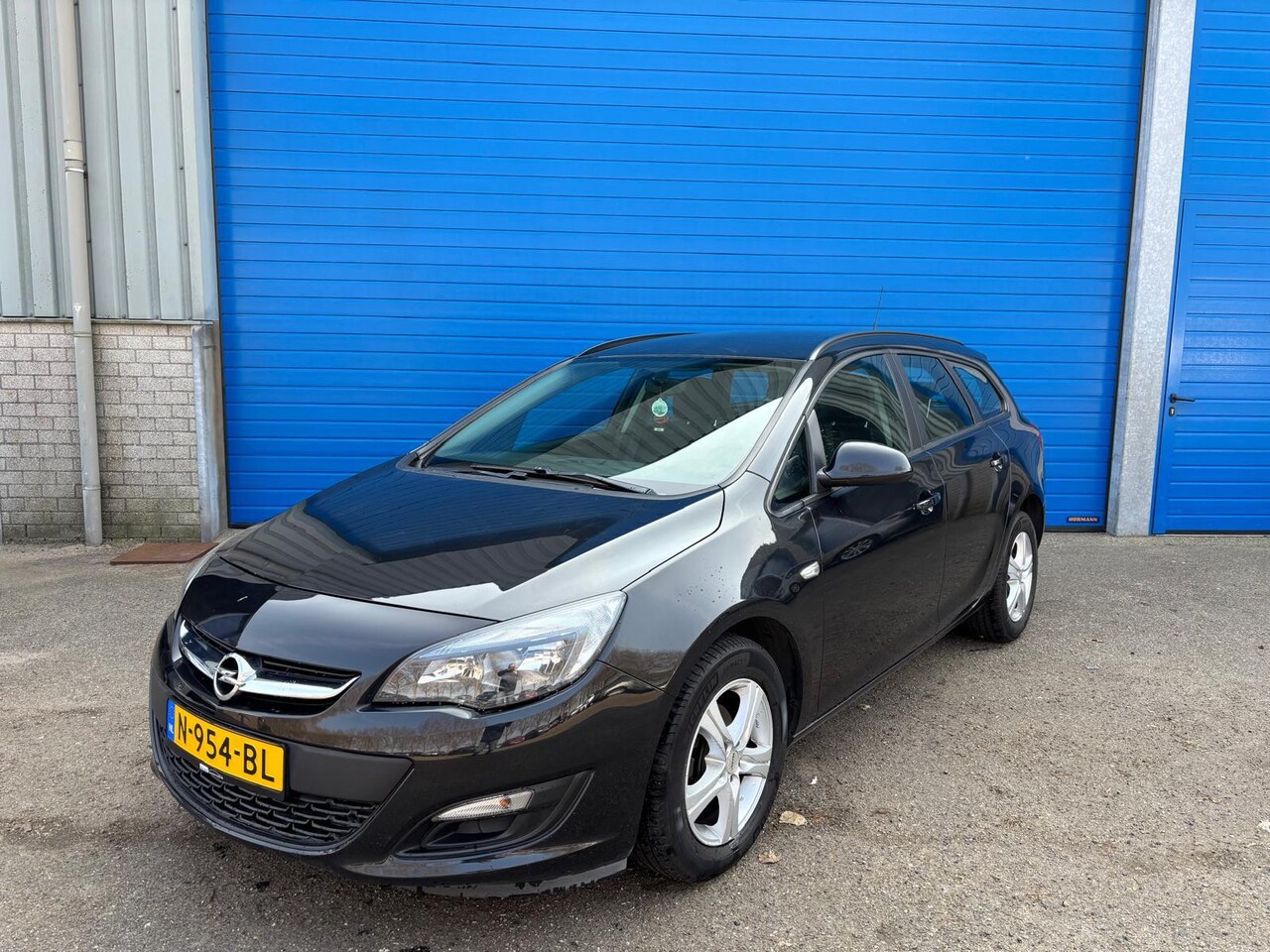 Opel Astra Sports Tourer - 1.4 Berlin 1.4 Berlin - AutoWereld.nl