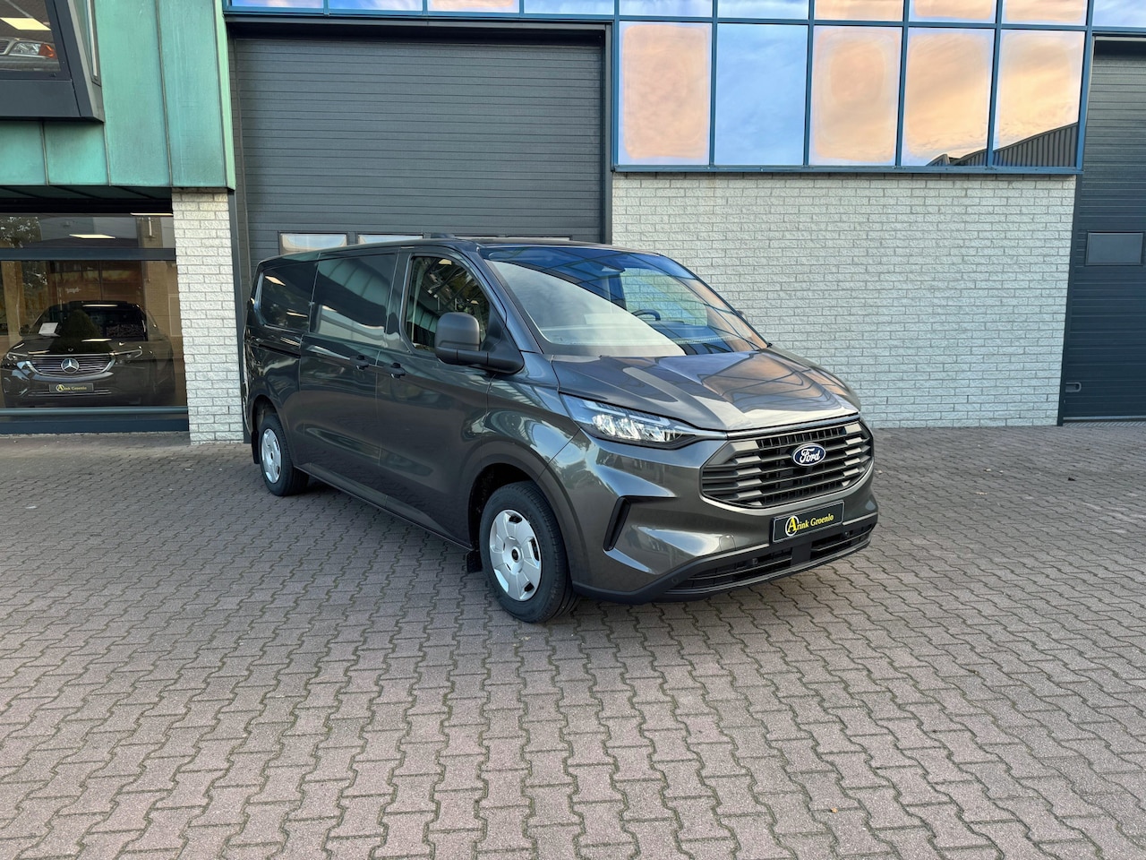 Ford Transit Custom - 320 L2 150 Pk 2x Schuifdeur LED koplampen Houten laadvloer en zijwand betimmering Reservew - AutoWereld.nl