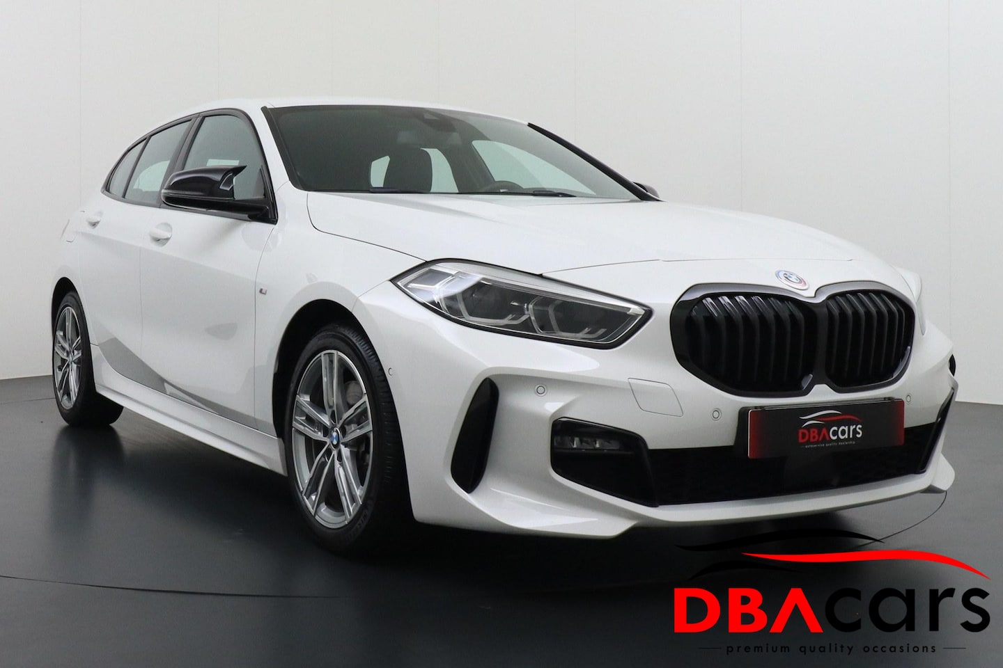 BMW 1-serie - 118i Introduction Edition M-sport - AutoWereld.nl