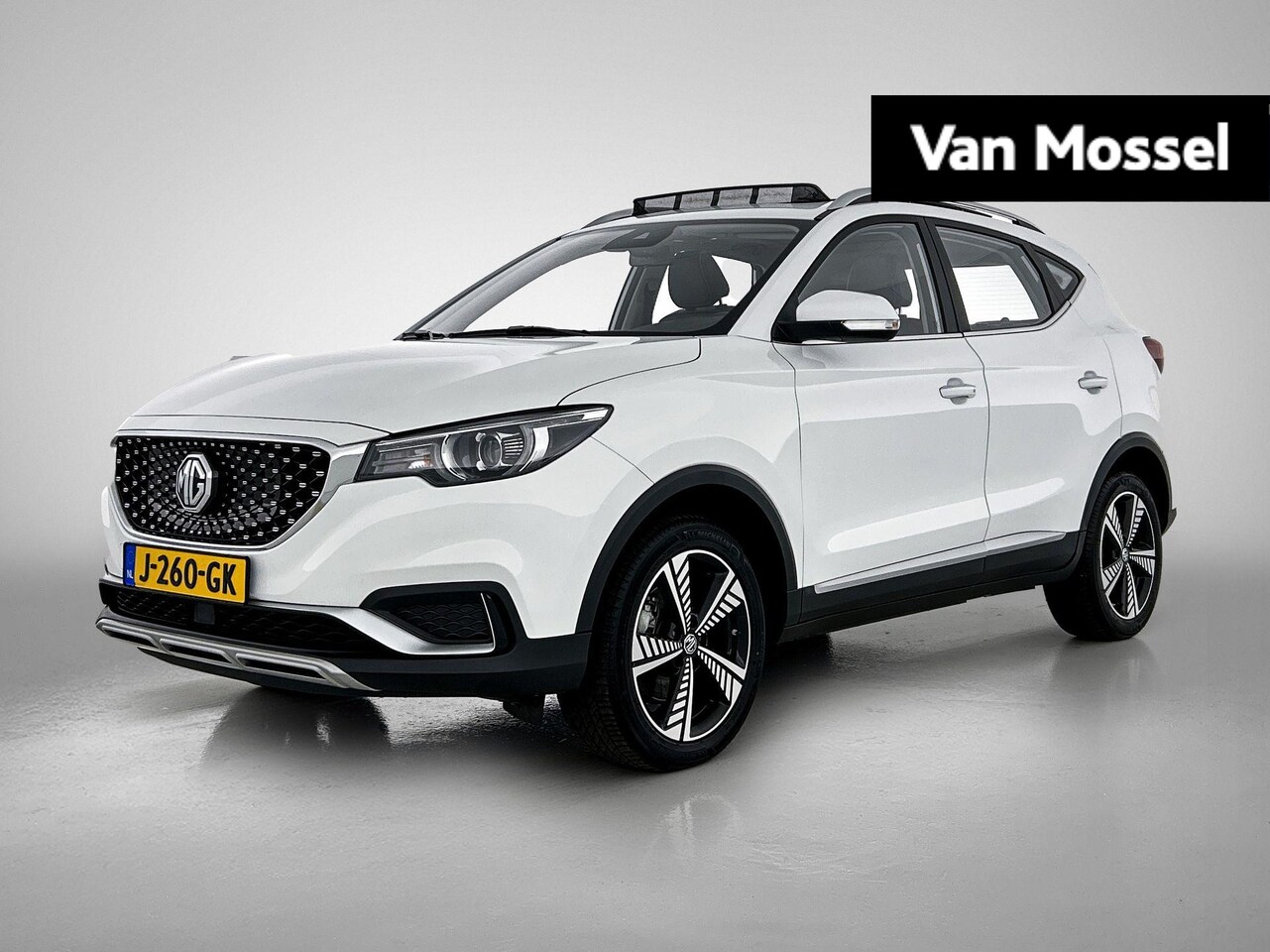 MG ZS - Luxury 45 kWh | Leder | Navi | Panoramadak | Camera | Apple CarPlay | Adaptive Cruise Cont - AutoWereld.nl