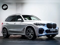 BMW X5 - xDrive45e M-Sport|Pano dak|Trekhaak|Clanck sound|Kristal pook