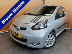 Toyota Aygo - 1.0-12V Access airco | lmv | apk 10/26 | dealer onderhouden | ond beurt