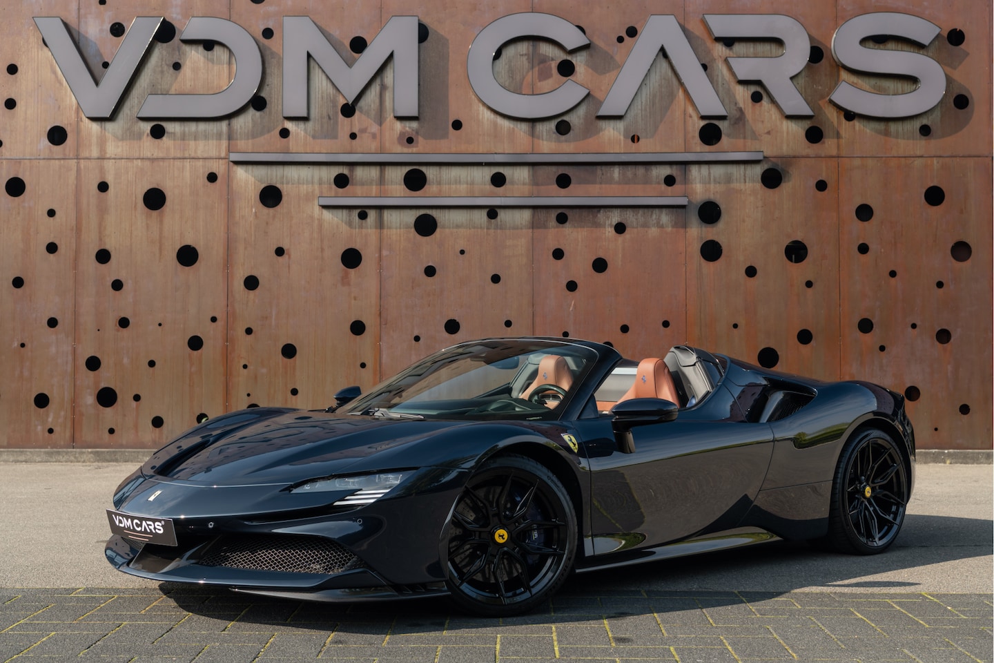 Ferrari SF90 Spider - 4.0 V8 | CARBON (12x) | CarPlay | Lift | AFS | Two-Tone | NOVITEC WARRANTY2028 - AutoWereld.nl