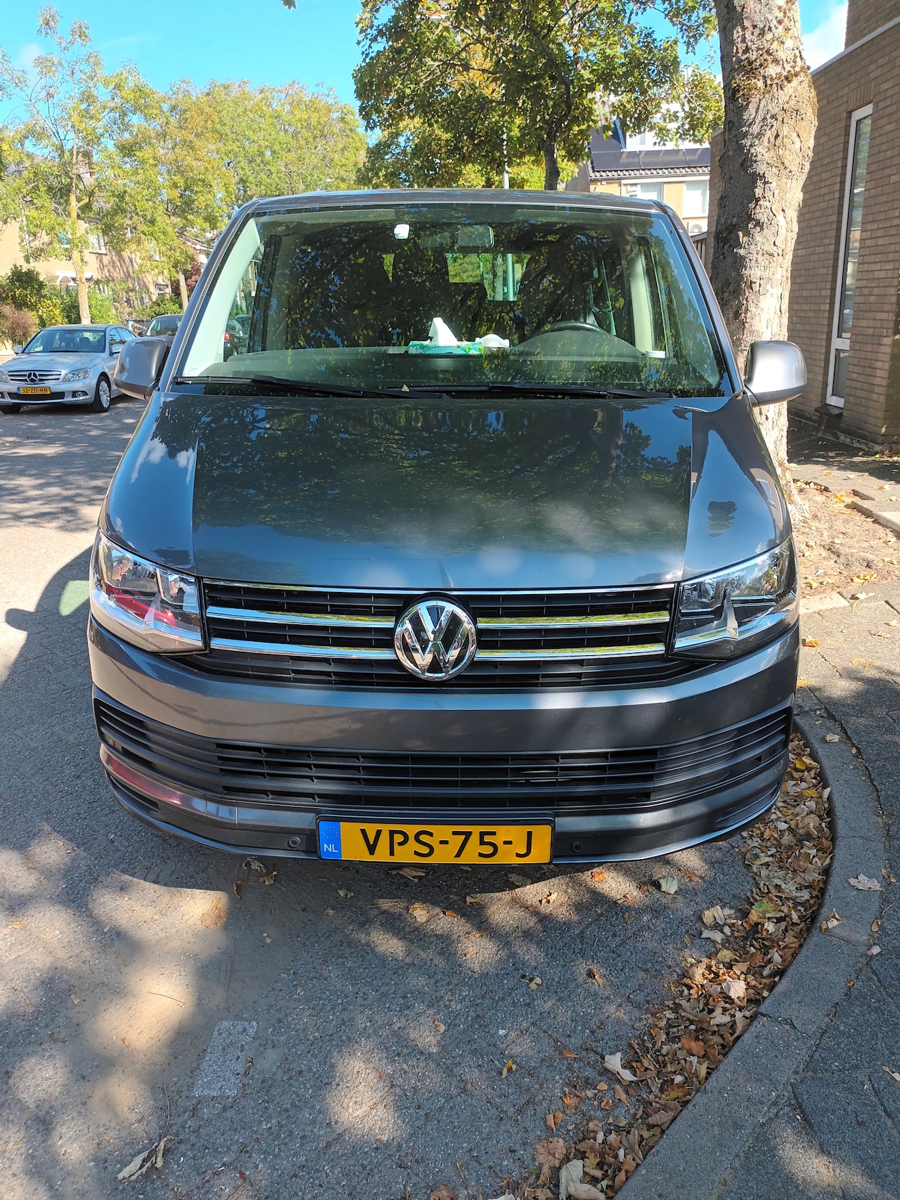 Volkswagen Transporter - 2.0 TDI L2H1 DC 4Motion - AutoWereld.nl