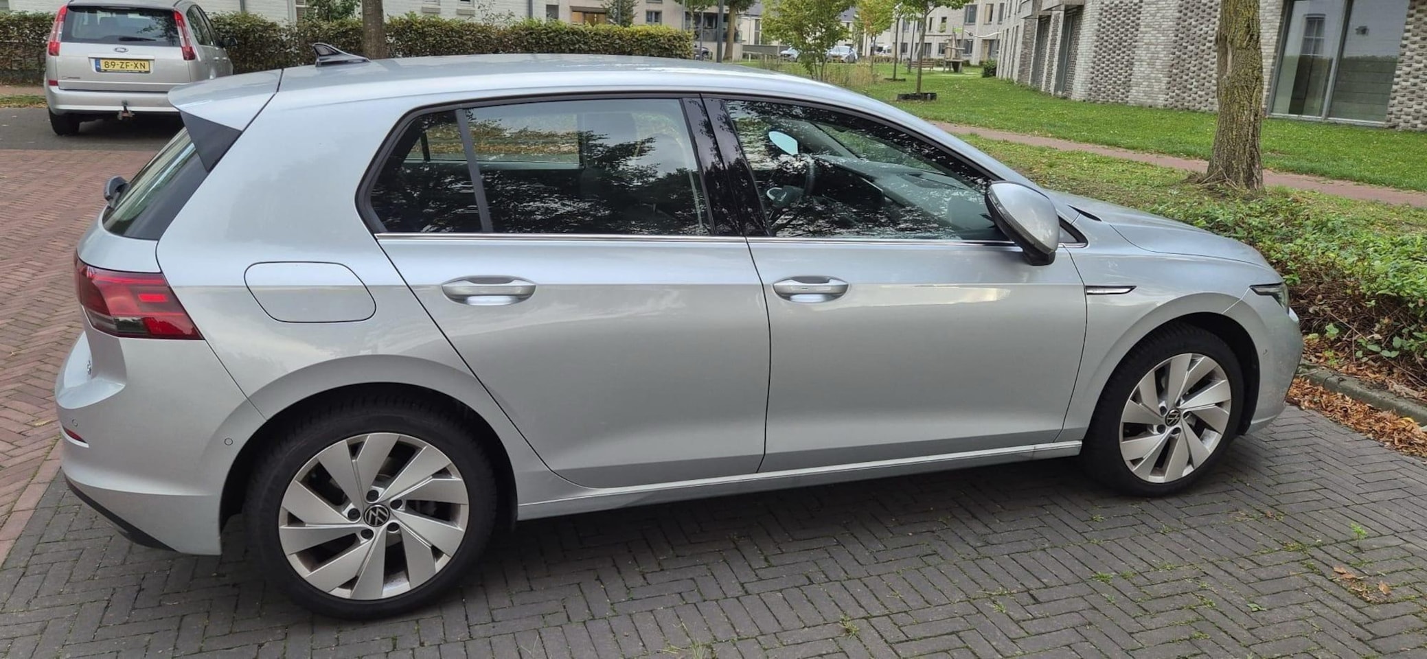 Volkswagen Golf - 1.5 eTSI STYLE | 150 | Automaat | Stoel en Stuurverwarming | Ergo Stoelen (Massage) | All - AutoWereld.nl