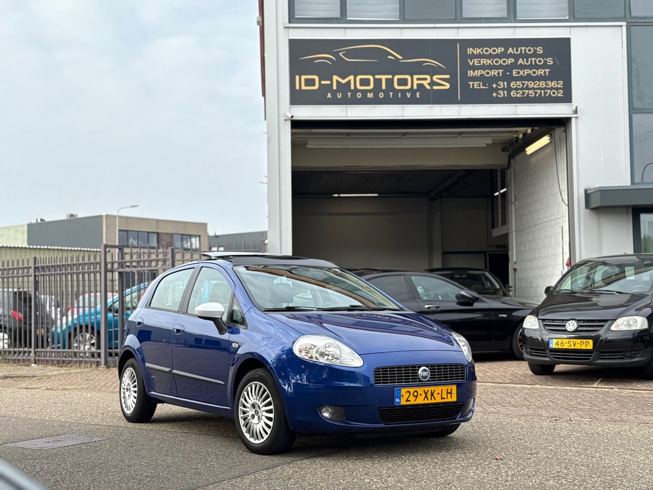 Fiat Grande Punto - 1.4 Dynamic pano automaat vol optie sport - AutoWereld.nl