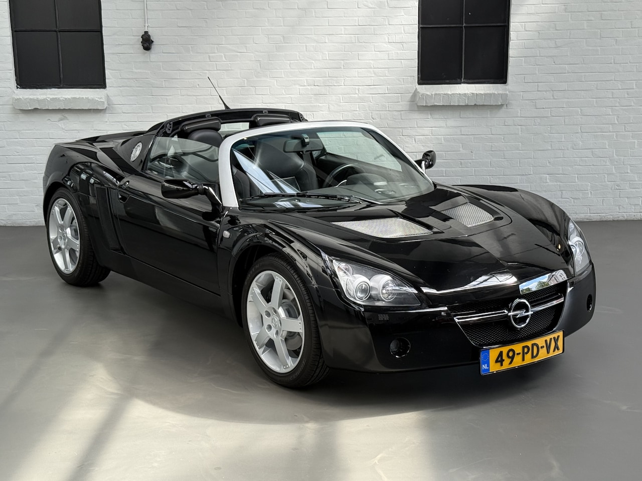 Opel Speedster - 2.2-16V ORG. NED. 8.824KM! - AutoWereld.nl