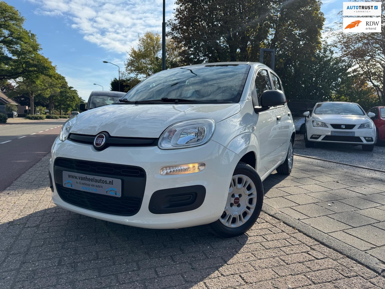 Fiat Panda - 1.2 Lounge A-C Elek Pakket Audio Nw Apk - AutoWereld.nl