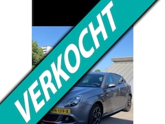 Alfa Romeo Giulietta - 2.0 JTDm Sprint motor kapot engine defect