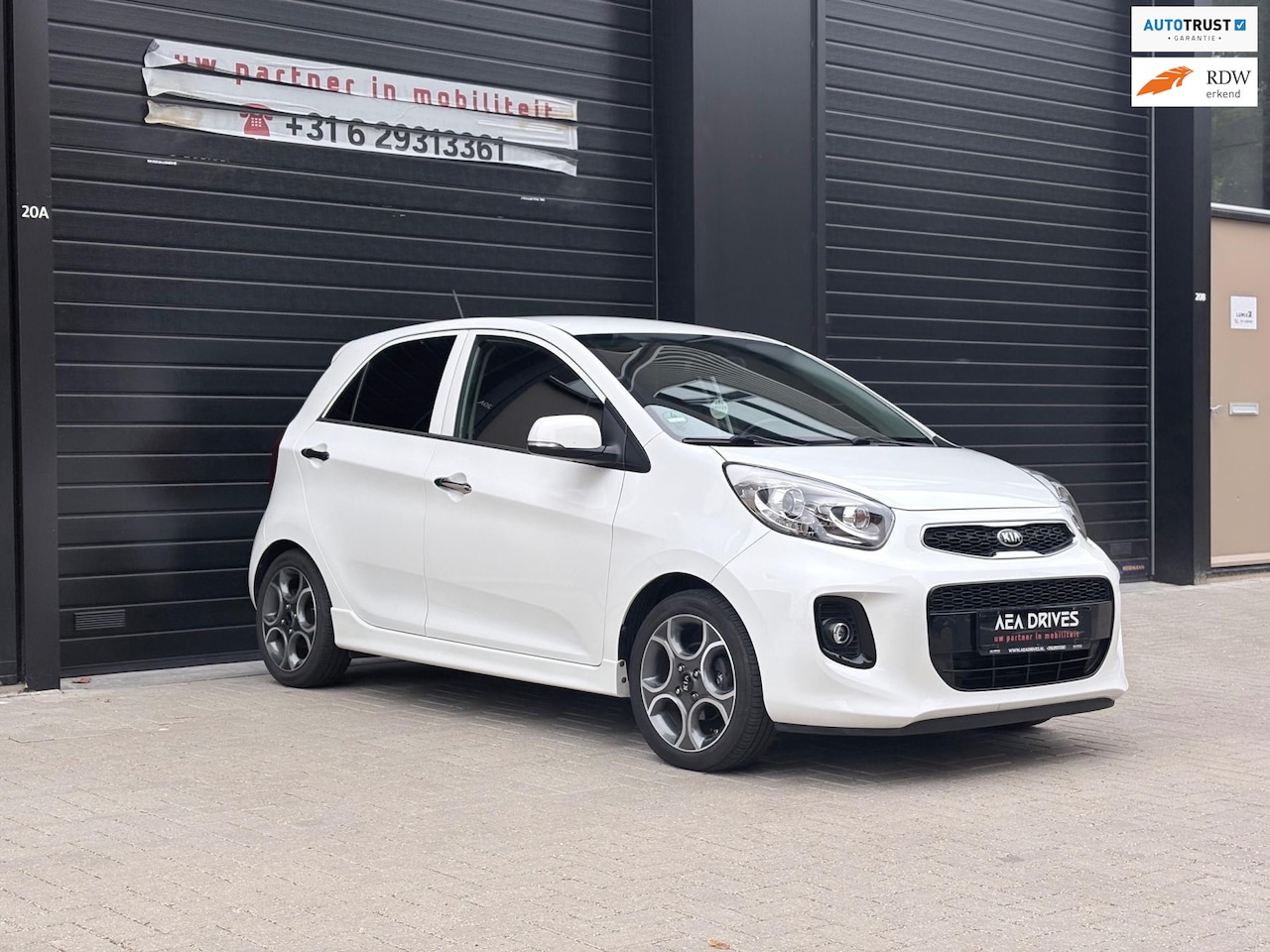 Kia Picanto - 1.2 Automaat 2015 | Nette staat, dealeronderhouden, nieuwe APK, navigatie, cruise & climat - AutoWereld.nl
