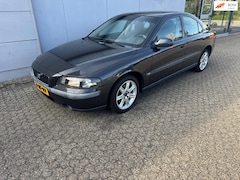 Volvo S60 - 2.4