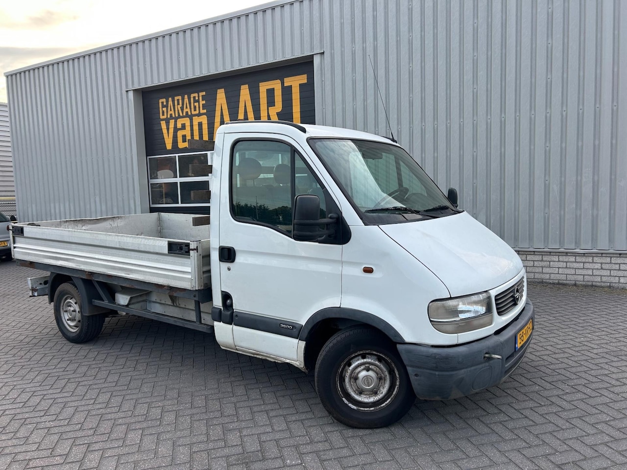 Opel Movano - 2.5 D L2 | NAP | OPEN LAADBAK | - AutoWereld.nl