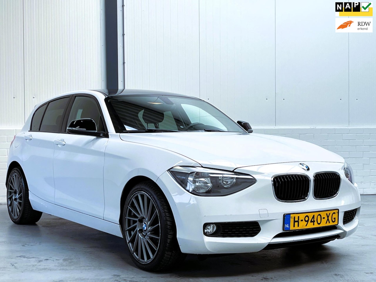 BMW 1-serie - 116i Business 116i Business - AutoWereld.nl
