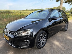 Volkswagen Golf - 1.6 TDI Comfortline Stoelverw/Cruise/1Ste Eigenaar/LM/Stuurbediening