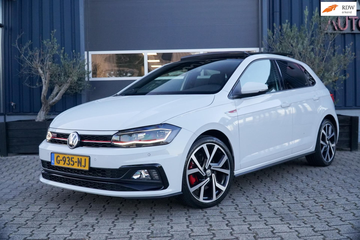 Volkswagen Polo - 2.0 TSI GTI 200 pk PANO|DSG|VIRTUAL - AutoWereld.nl