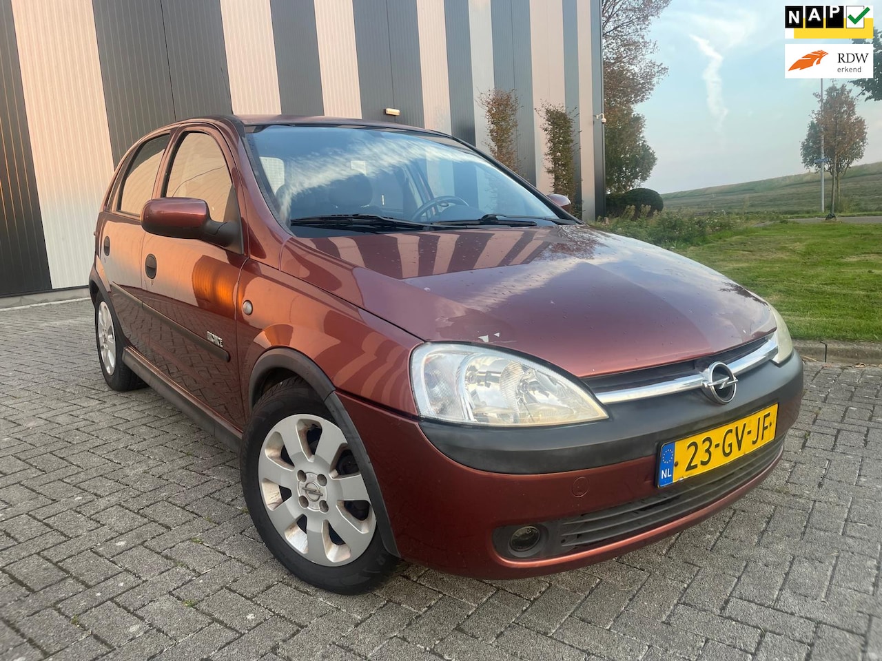 Opel Corsa - 1.2-16V Elegance Nw APK-Airco-ElekPakket-2 Sleutels - AutoWereld.nl