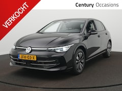 Volkswagen Golf - 1.5 eTSI Life Edition Camera - Navigatie - Clima - Winterpakket - Trekhaak